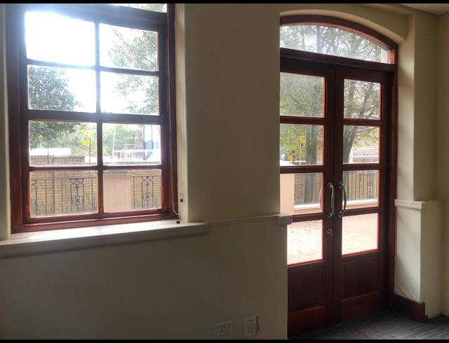 485M² OFFICE TO LET IN SANDTON CENTRAL